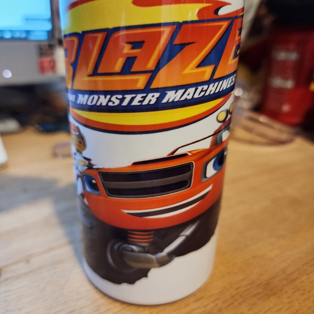 Blaze and the Monster Machines Mug - Picture 8 of 11